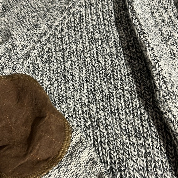 Cardigan with pockets - Picture 2 of 2